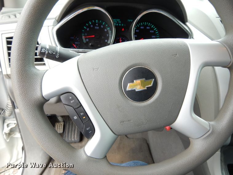 image for item DJ4299 2012 Chevrolet Traverse LS  SUV