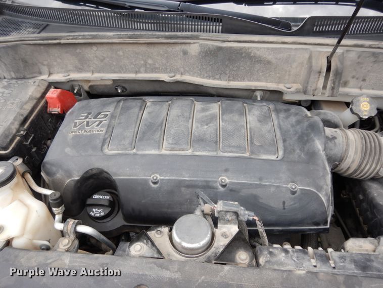 image for item DJ4299 2012 Chevrolet Traverse LS  SUV