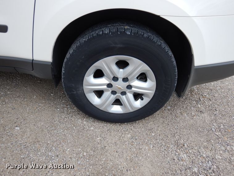 image for item DJ4299 2012 Chevrolet Traverse LS  SUV