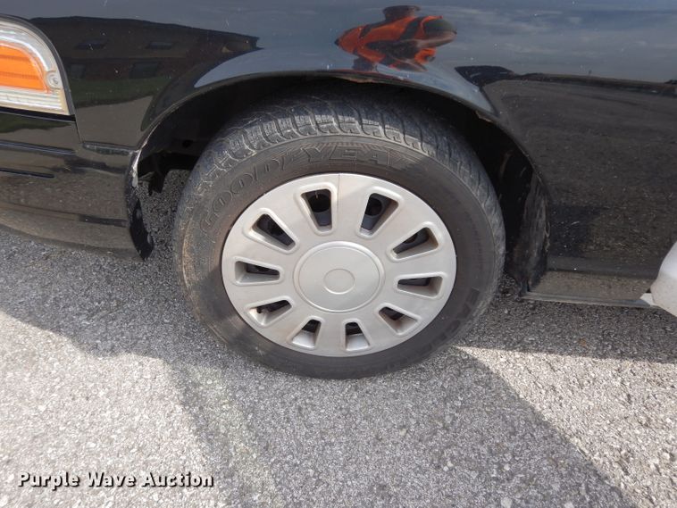 image for item DJ4362 2007 Ford Crown Victoria Police Interceptor