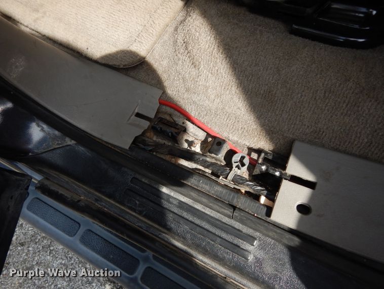 image for item DJ4363 2005 Chevrolet Tahoe  SUV