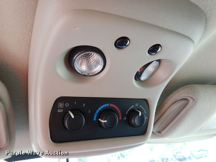 image for item DJ4363 2005 Chevrolet Tahoe  SUV