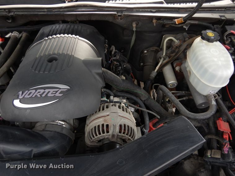 image for item DJ4363 2005 Chevrolet Tahoe  SUV