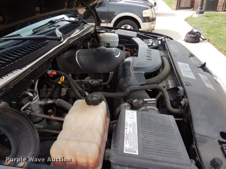 image for item DJ4363 2005 Chevrolet Tahoe  SUV