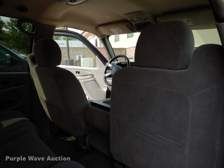 image for item DJ4363 2005 Chevrolet Tahoe  SUV