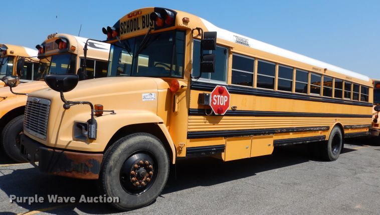 image for item DJ4417 2003 Freightliner FS65 Thomas Built  school bus