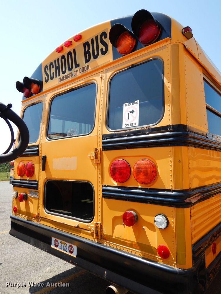 image for item DJ4417 2003 Freightliner FS65 Thomas Built  school bus