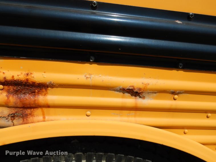 image for item DJ4417 2003 Freightliner FS65 Thomas Built  school bus