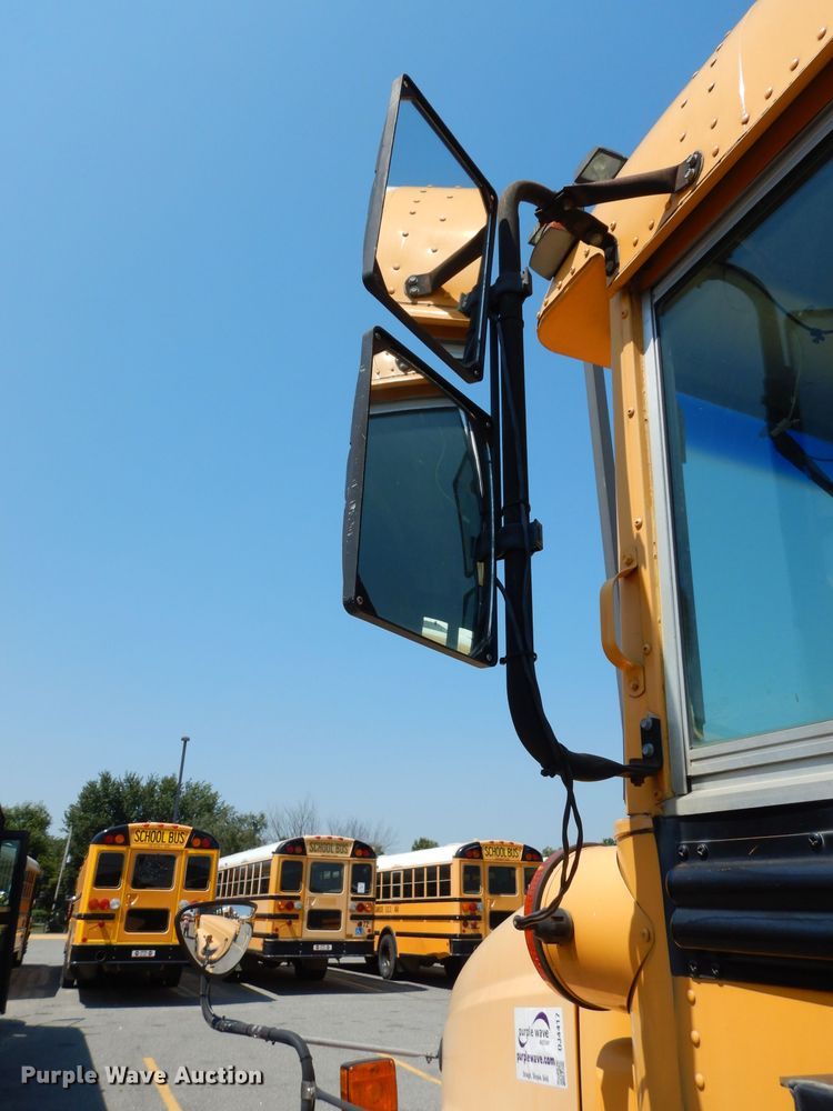 image for item DJ4417 2003 Freightliner FS65 Thomas Built  school bus