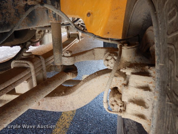 image for item DJ4417 2003 Freightliner FS65 Thomas Built  school bus