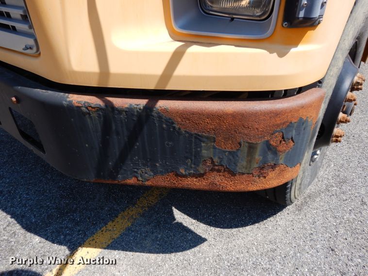 image for item DJ4417 2003 Freightliner FS65 Thomas Built  school bus