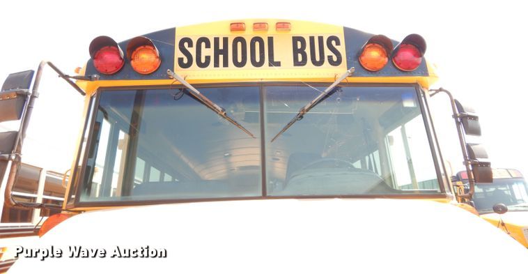 image for item DJ4417 2003 Freightliner FS65 Thomas Built  school bus