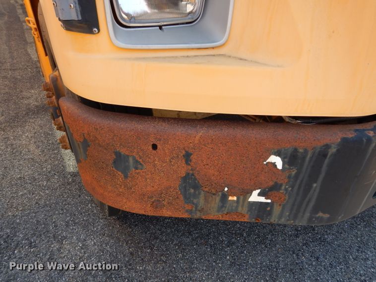 image for item DJ4417 2003 Freightliner FS65 Thomas Built  school bus