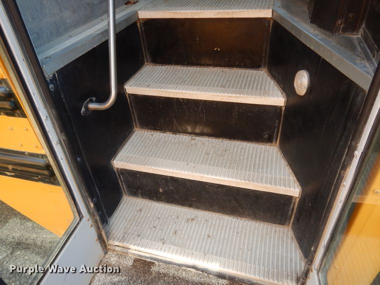 image for item DJ4417 2003 Freightliner FS65 Thomas Built  school bus