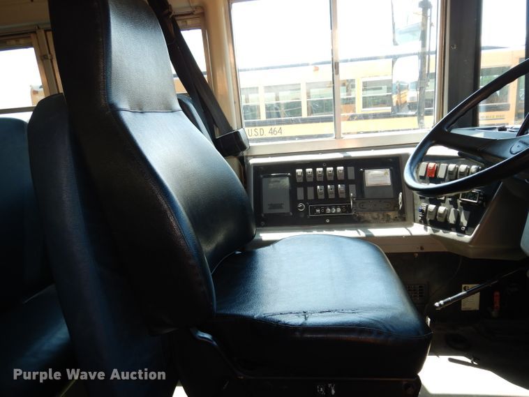 image for item DJ4417 2003 Freightliner FS65 Thomas Built  school bus