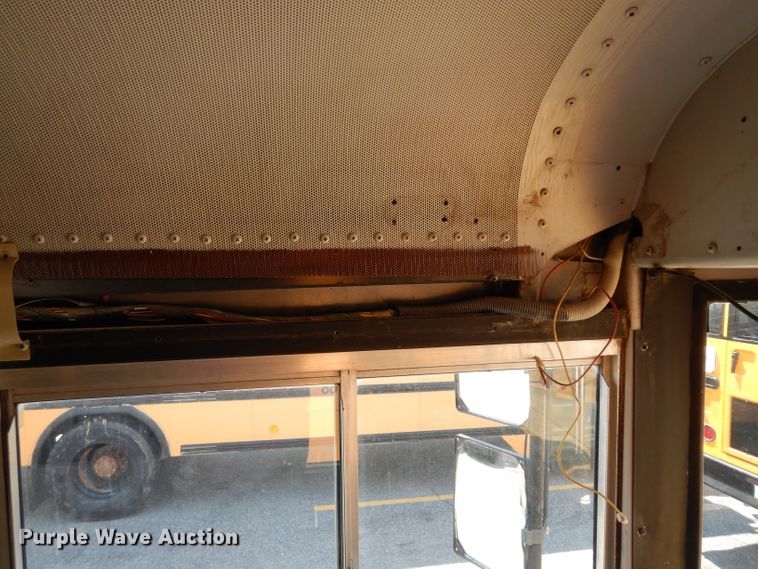 image for item DJ4417 2003 Freightliner FS65 Thomas Built  school bus