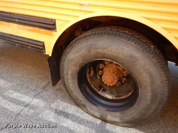 image for item DJ4417 2003 Freightliner FS65 Thomas Built  school bus