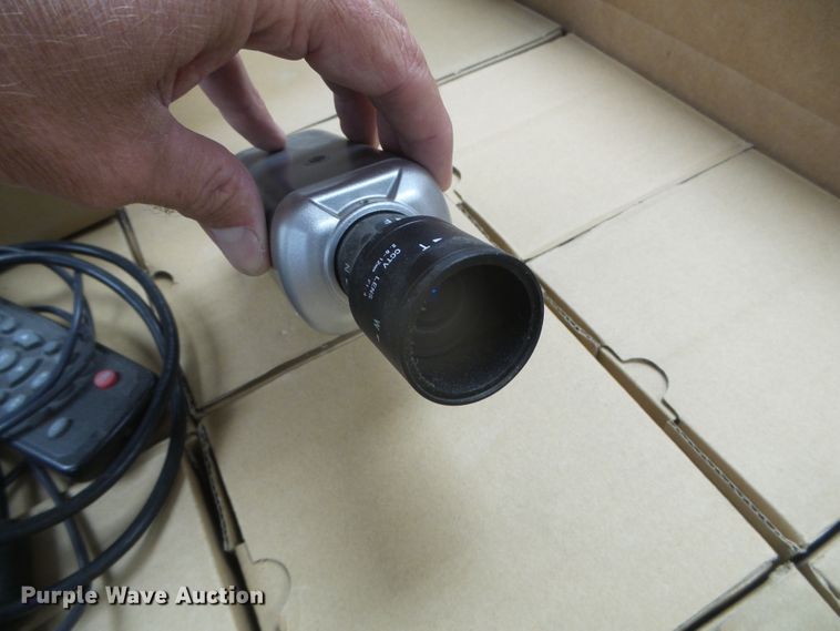 image for item EL9232 Approximately 25 security cameras