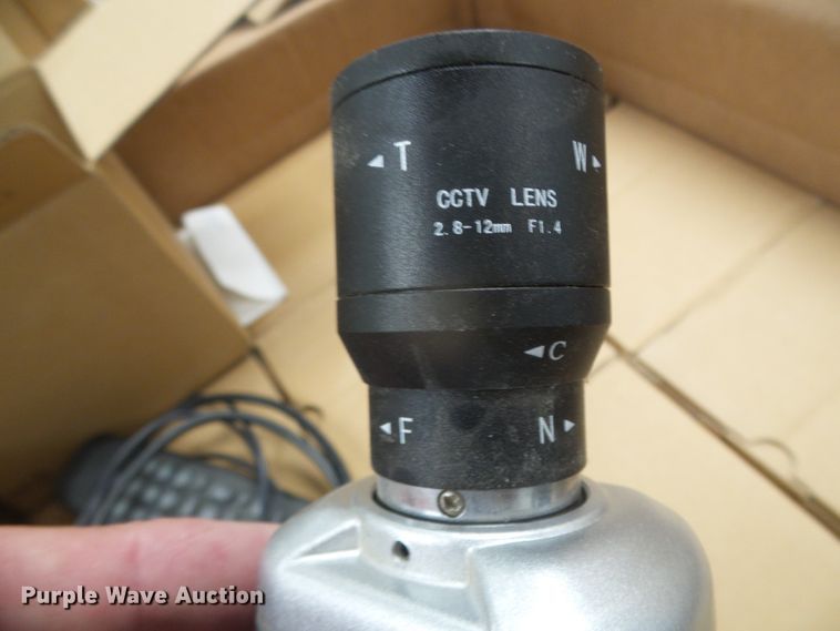 image for item EL9232 Approximately 25 security cameras