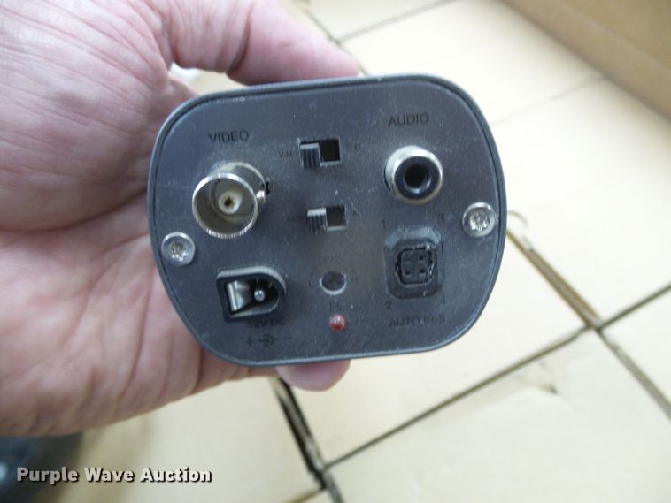 image for item EL9232 Approximately 25 security cameras