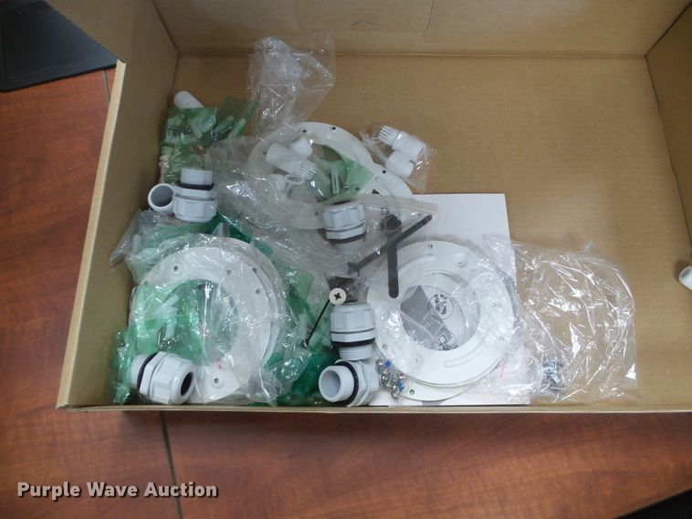 image for item EL9232 Approximately 25 security cameras