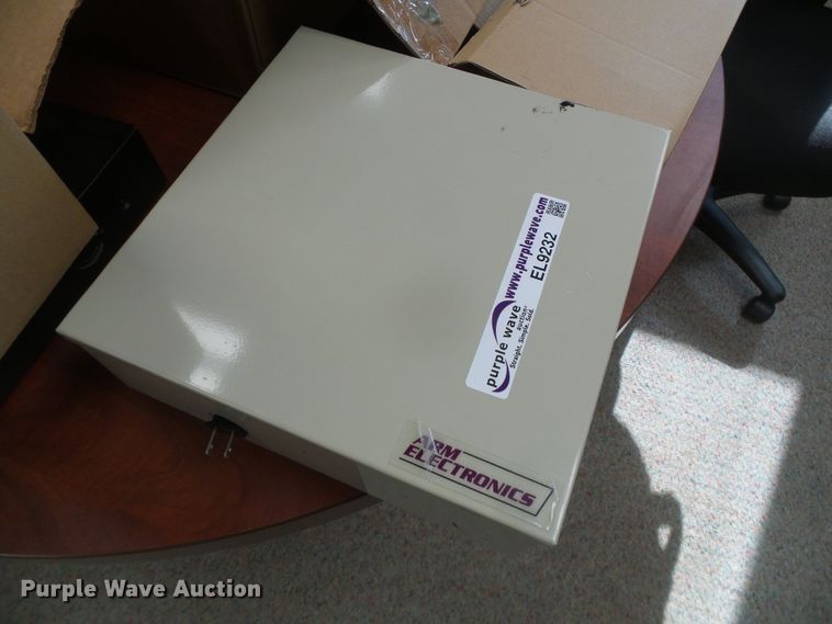 image for item EL9232 Approximately 25 security cameras