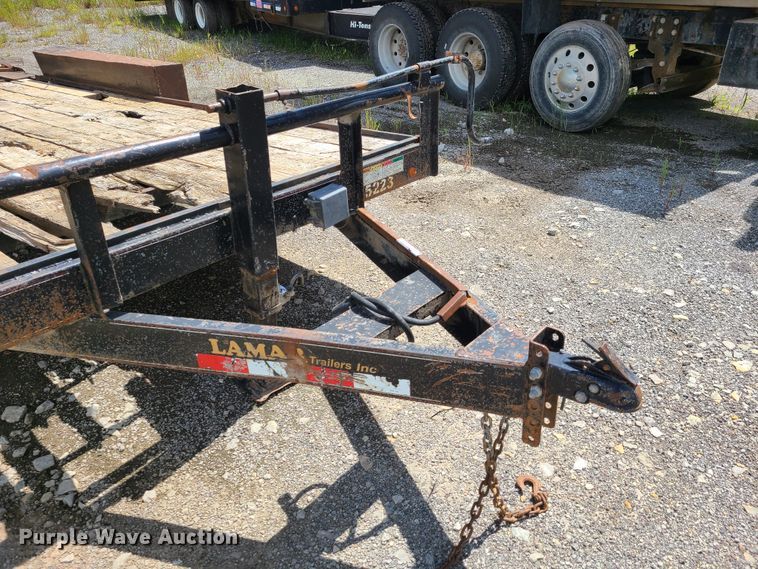 image for item EL9993 2011 Lamar utility trailer