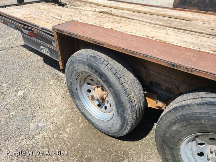 image for item EL9993 2011 Lamar utility trailer