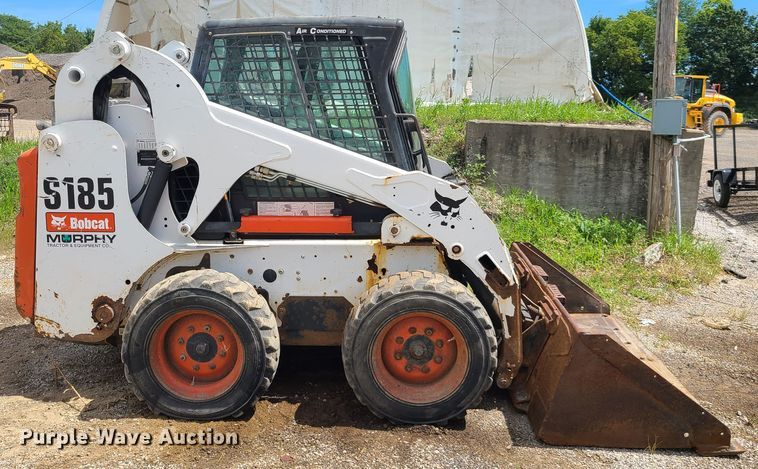 image for item EL9994 2008 Bobcat S185  skid steer loader