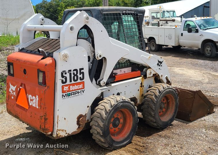 image for item EL9994 2008 Bobcat S185  skid steer loader