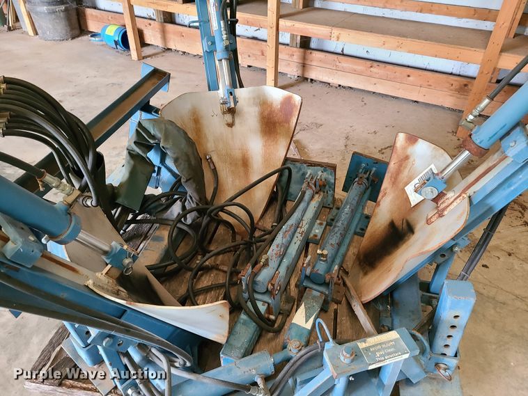 image for item EZ9127 Care Tree skid steer tree spade