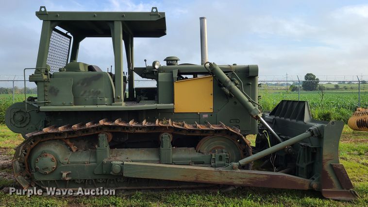 image for item EZ9129 1970 Caterpillar D7F  dozer