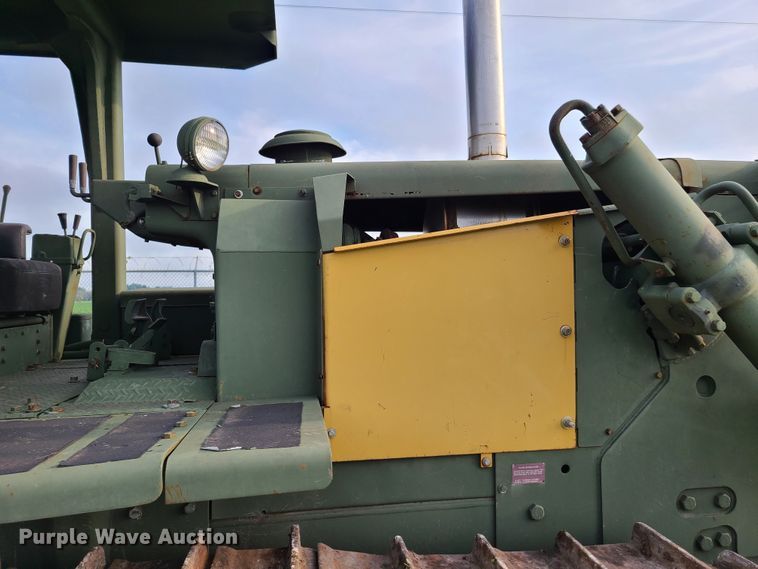 image for item EZ9129 1970 Caterpillar D7F  dozer