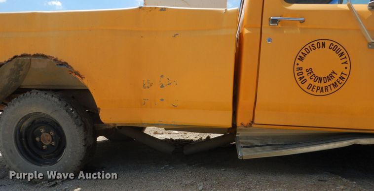 image for item FK9296 1992 Ford F150  pickup truck