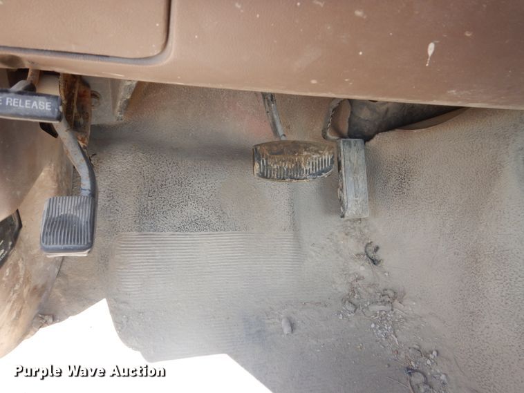 image for item FK9296 1992 Ford F150  pickup truck