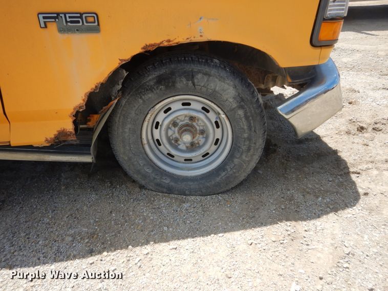 image for item FK9296 1992 Ford F150  pickup truck