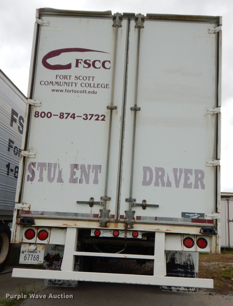 image for item FN9341 1994 Trailmobile dry van trailer