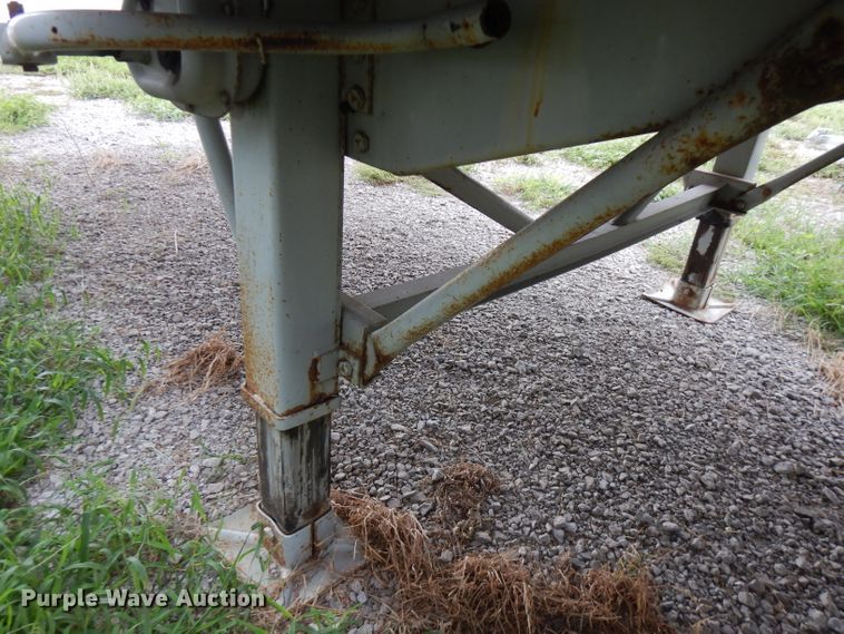 image for item FN9341 1994 Trailmobile dry van trailer