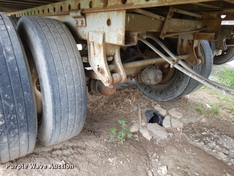 image for item FN9341 1994 Trailmobile dry van trailer