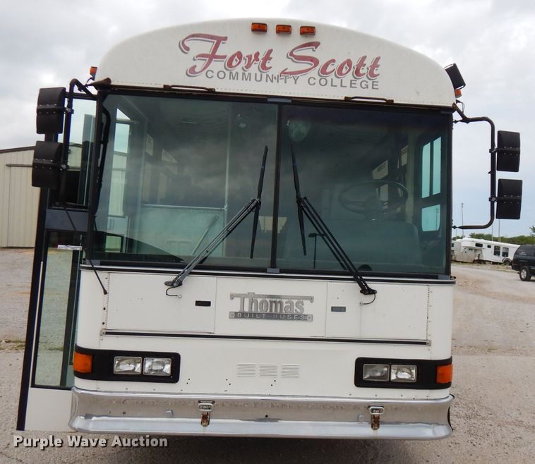 image for item FN9343 2000 Thomas Built Saf-T-Liner MVP  coach bus