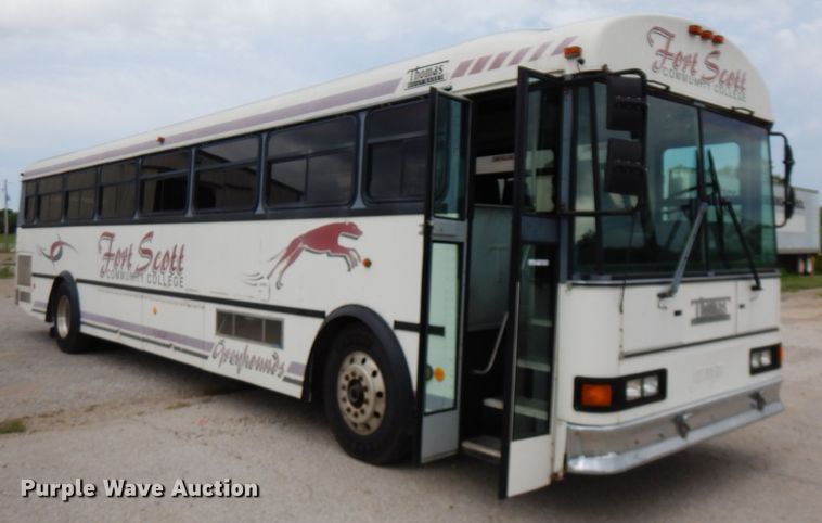 image for item FN9343 2000 Thomas Built Saf-T-Liner MVP  coach bus