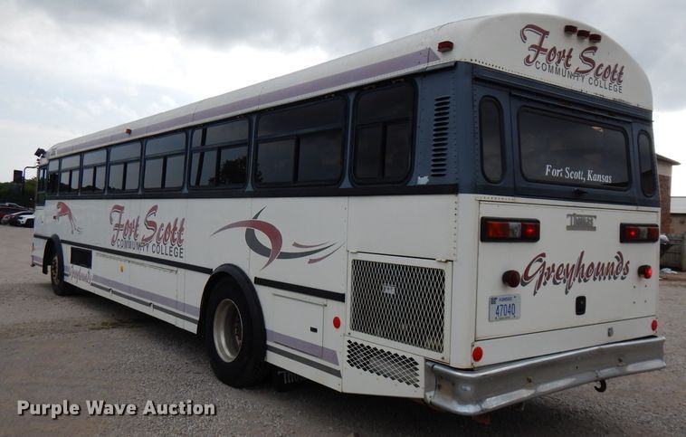 image for item FN9343 2000 Thomas Built Saf-T-Liner MVP  coach bus