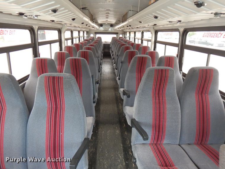 image for item FN9343 2000 Thomas Built Saf-T-Liner MVP  coach bus