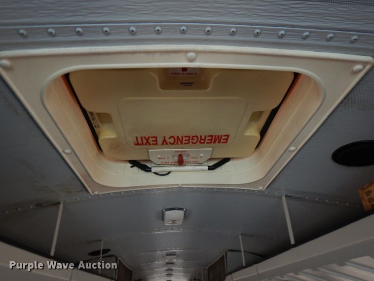 image for item FN9343 2000 Thomas Built Saf-T-Liner MVP  coach bus