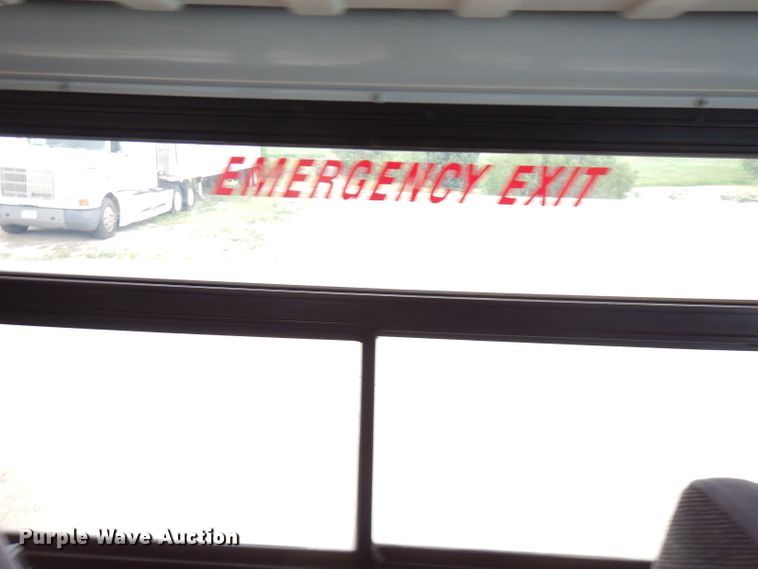 image for item FN9343 2000 Thomas Built Saf-T-Liner MVP  coach bus