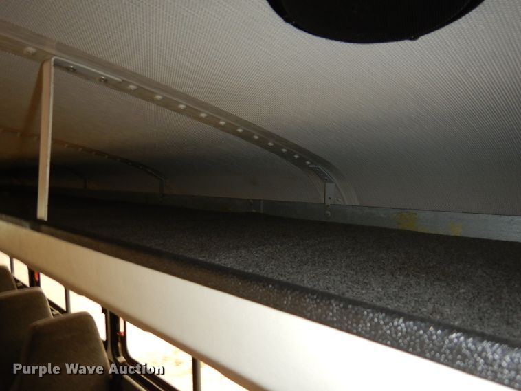 image for item FN9343 2000 Thomas Built Saf-T-Liner MVP  coach bus