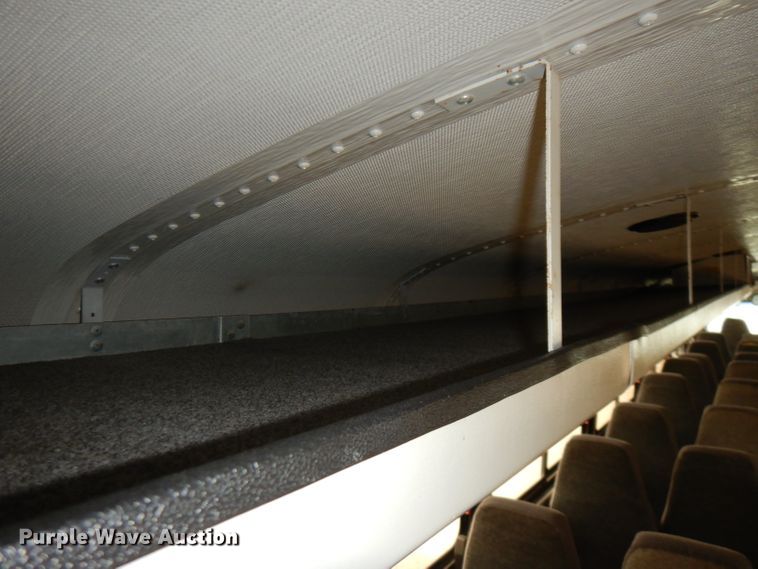 image for item FN9343 2000 Thomas Built Saf-T-Liner MVP  coach bus