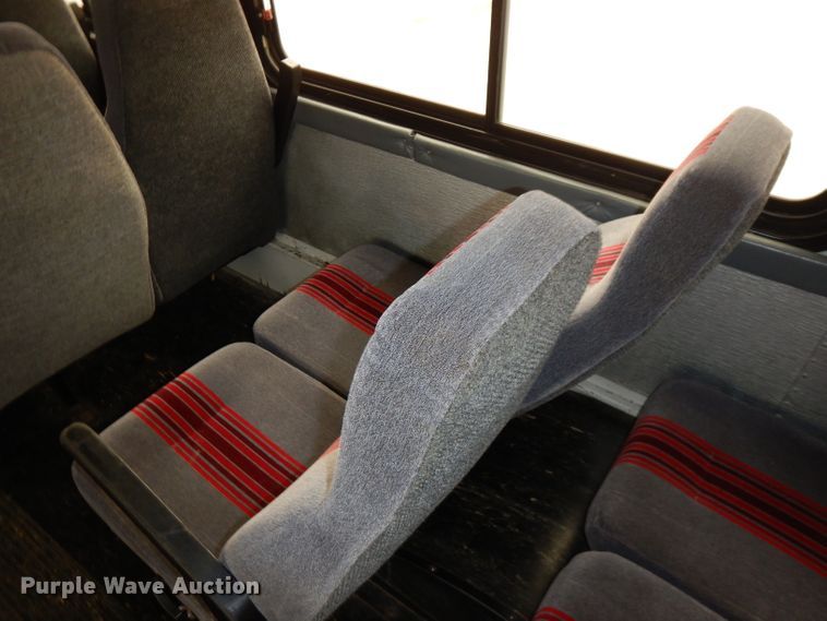 image for item FN9343 2000 Thomas Built Saf-T-Liner MVP  coach bus