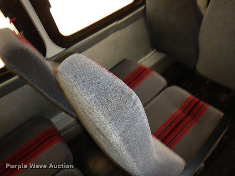 image for item FN9343 2000 Thomas Built Saf-T-Liner MVP  coach bus