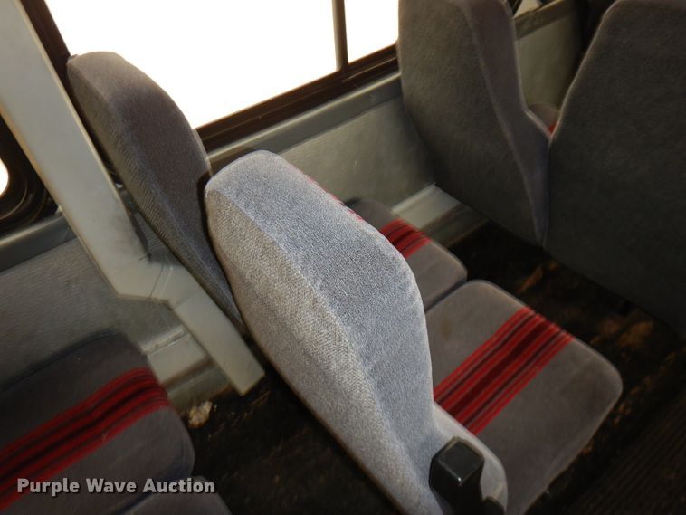 image for item FN9343 2000 Thomas Built Saf-T-Liner MVP  coach bus